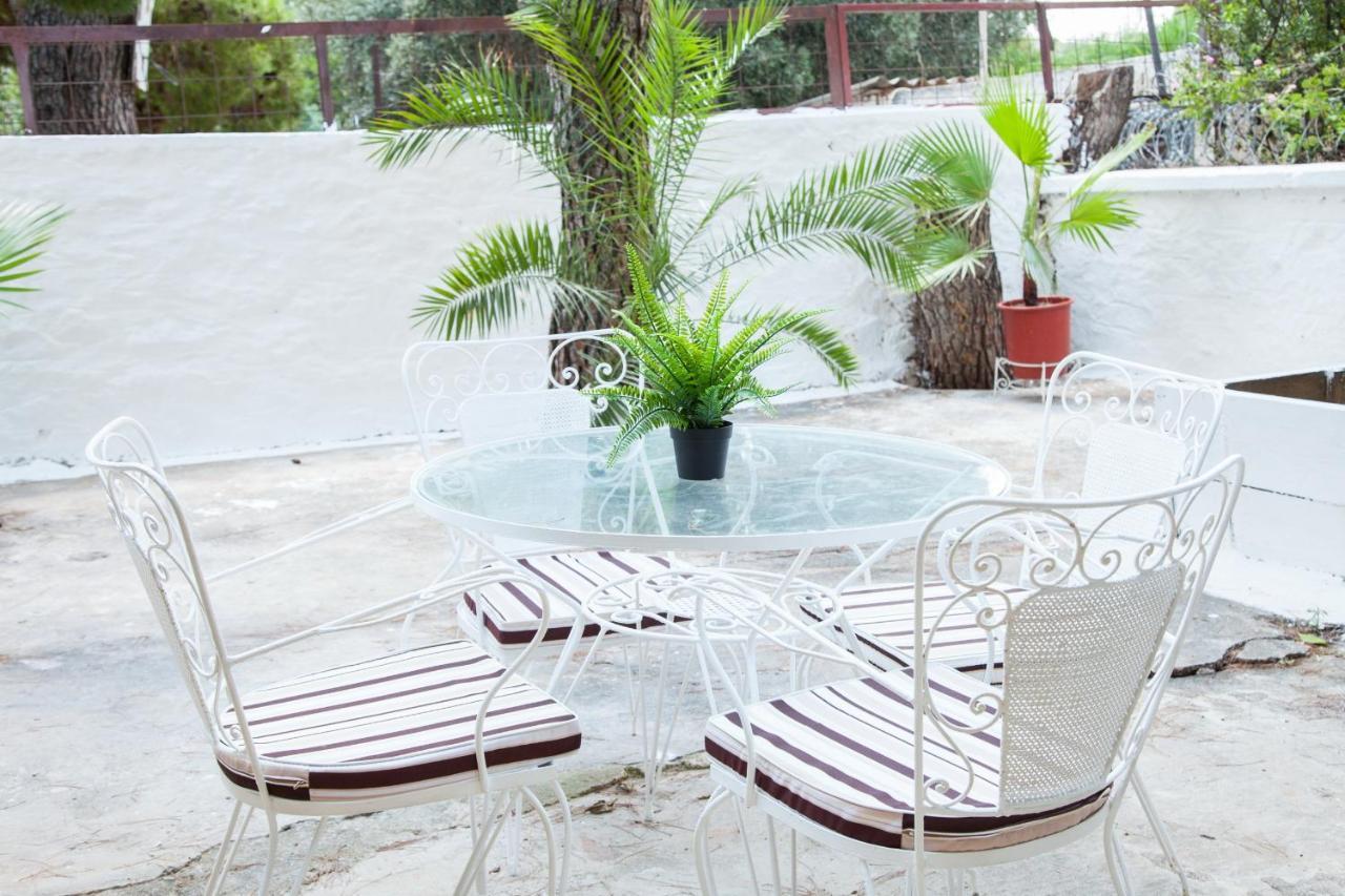 Sunny And Minimal Apt In Glyfada With 3 Bdrm Athen Eksteriør billede